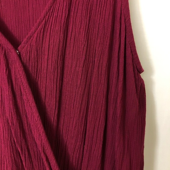 FOREVER 21 Red V Neck Shorts Romper Size Small - Picture 3 of 5